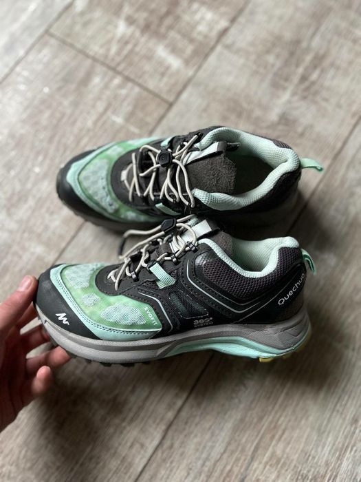 Кросівки Quechua