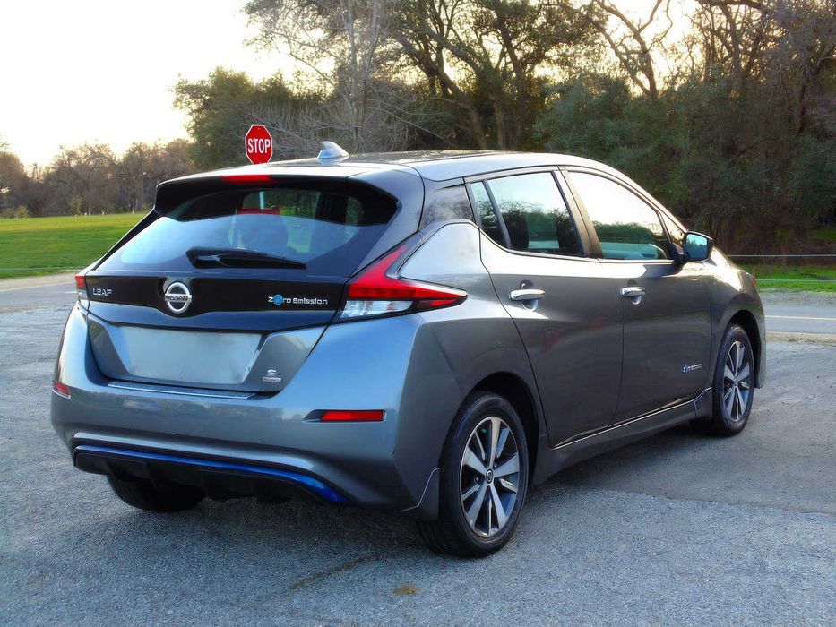 Nissan LEAF S Plus      2019