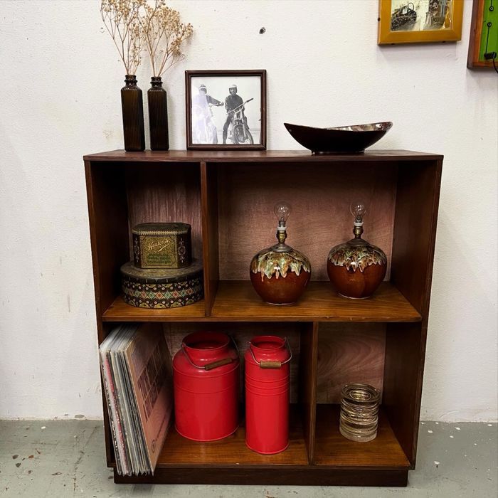 Móvel de apoio ou aparador