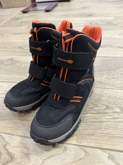 Чоботи снігові теплі Geox 34 розмір