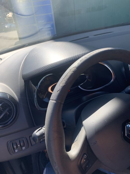 Renaut Clio 2014 diesel 1,5 dci — photo 3