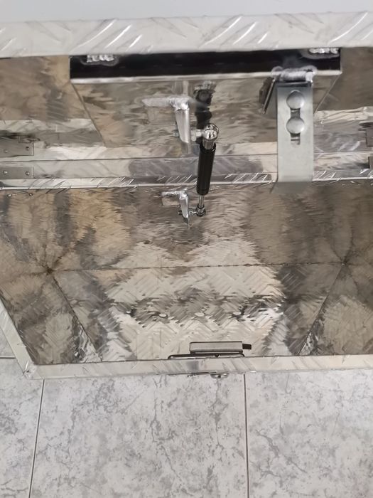 Baú de ferramentas / Caixa de alumínio