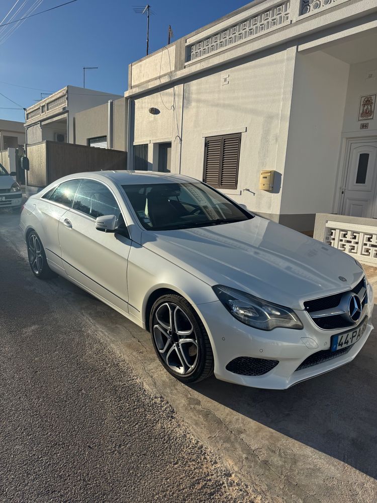 Mercedes-Benz E 220