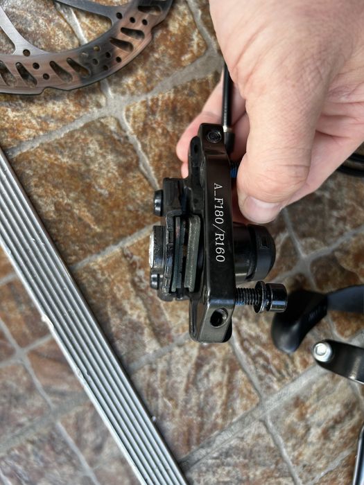 Klamkomanetki shimano zestaw , hamulce , tarcze tektro