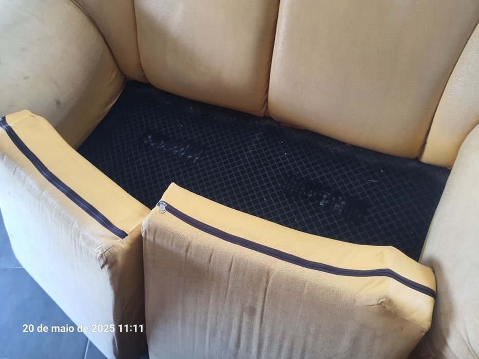 Sofá 2 lugares usado