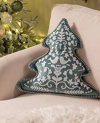 Подушка декоративна у новорічному дизайні від Стейсі Соломон