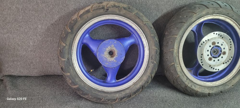 Колеса 12/70/12  .