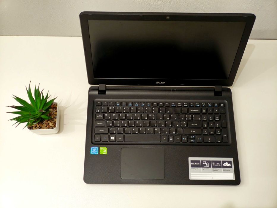 Acer 15.6 Отличный игровой ноут / HD|4Core|250SSD|Nvidia 920MX|8GBDDR