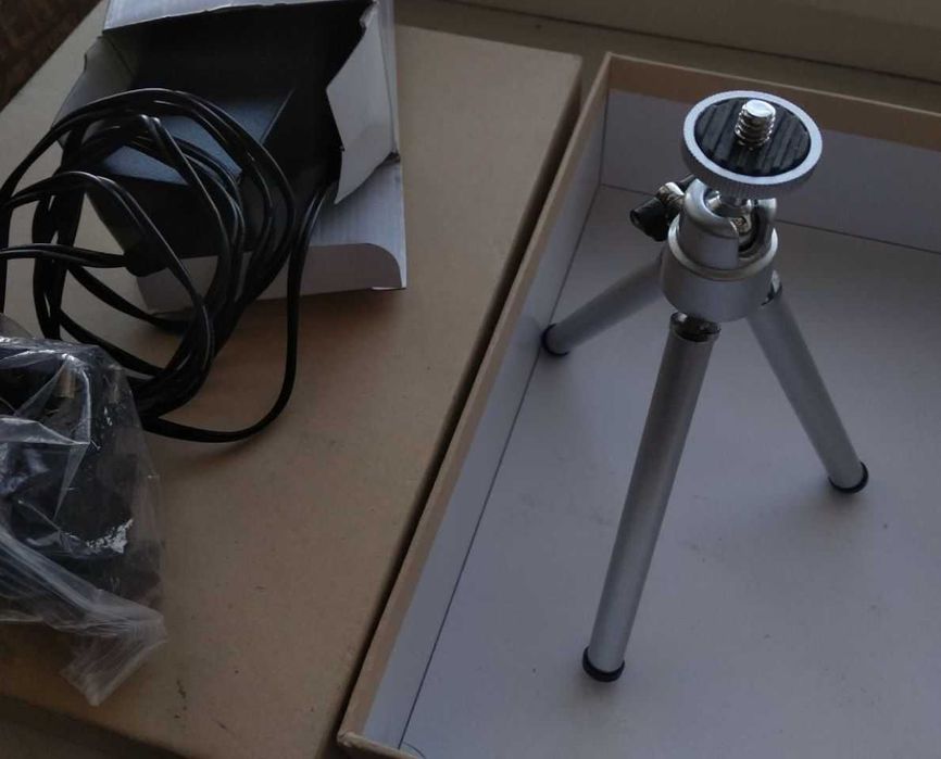 Aiptek pico projector mobilecinema i120