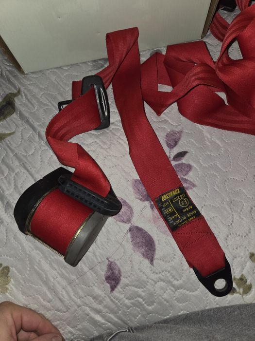 Cintos vermelhos turbo i.e