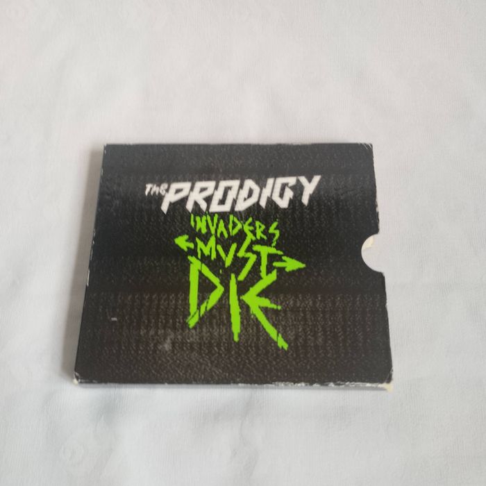 The Prodigy Invaders must die