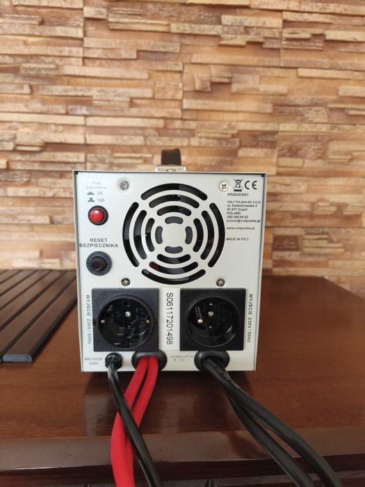 ДБЖ Volt Polska Sinus PRO 1000E 12V220V.