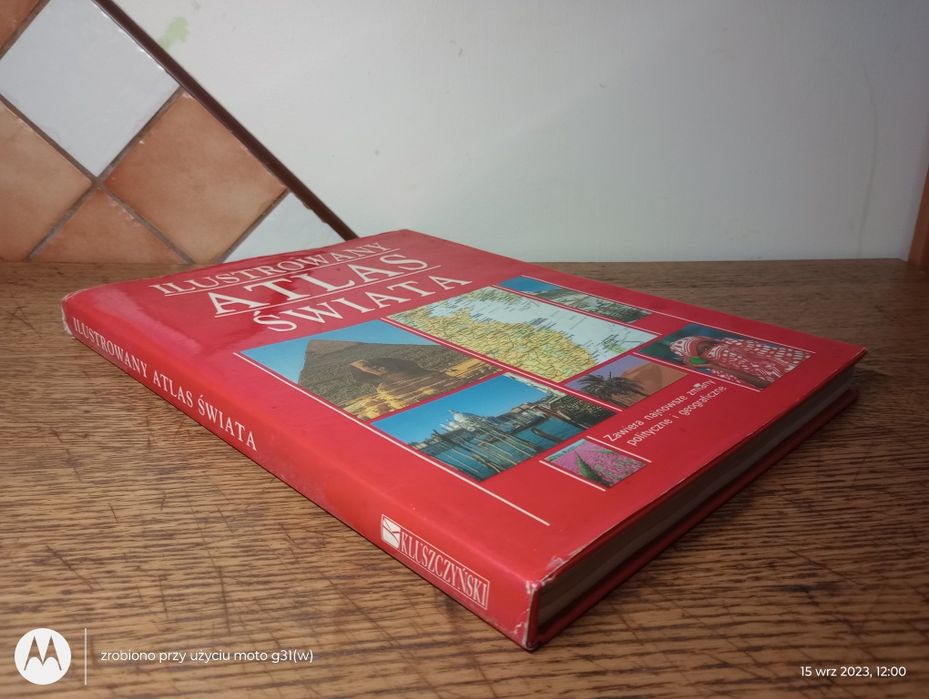 Ilustrowany atlas świata. 1989rw.