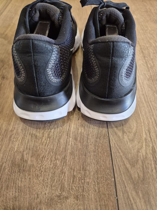 кроссовки Nike Renew Run