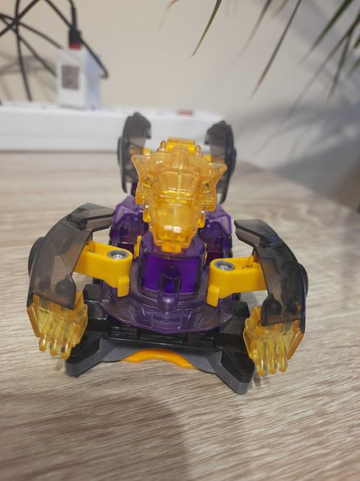 трансформер Screechers wild S2 L3 Хантер