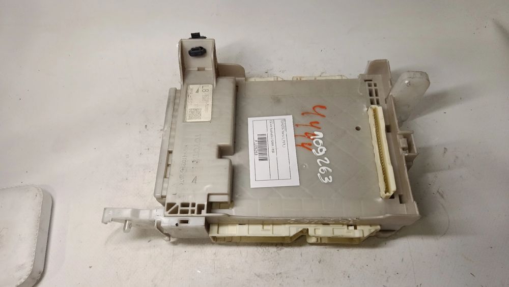 Caixa fusíveis / SAM / BSI TOYOTA Yaris (_P13_)