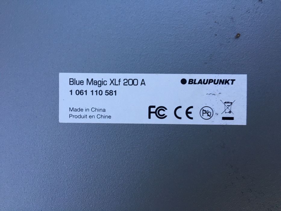 Сабвуфер Blaupunkt Blue Magic XLF 200A