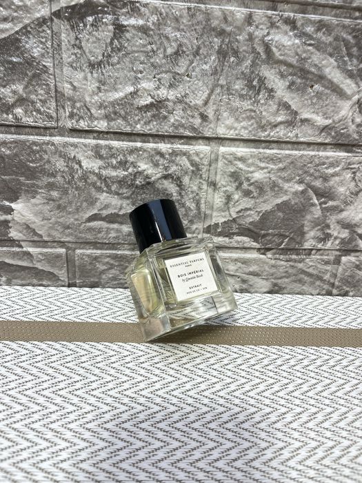 Essential Parfums Bois Imperial  Extrait