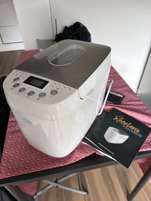 Máquina de pão de 850 W, 1,5 kg CECOTEC
