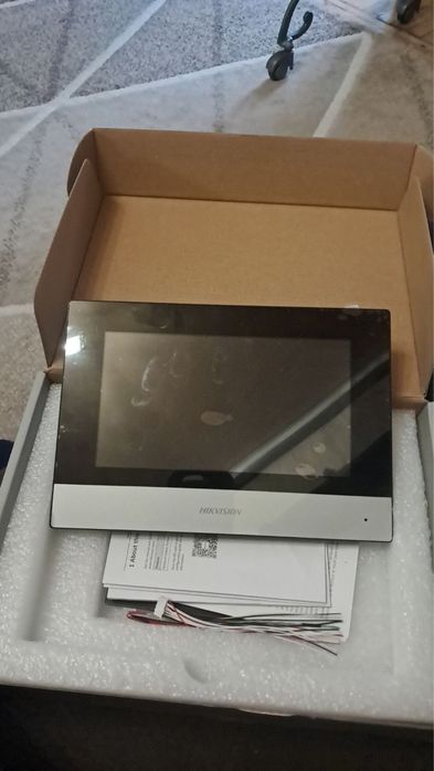 Домофон Hikvision