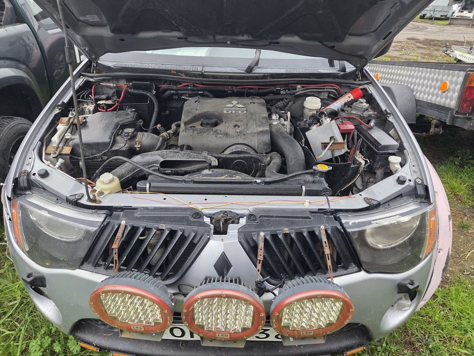 Mitsubishi L200