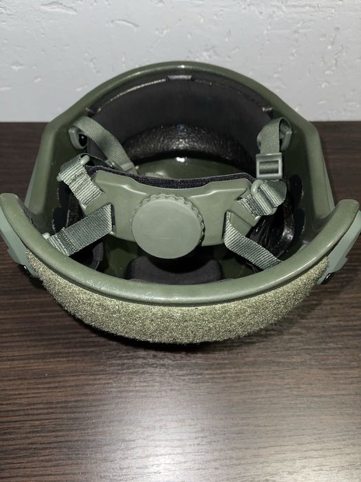 Продам  военный шлем