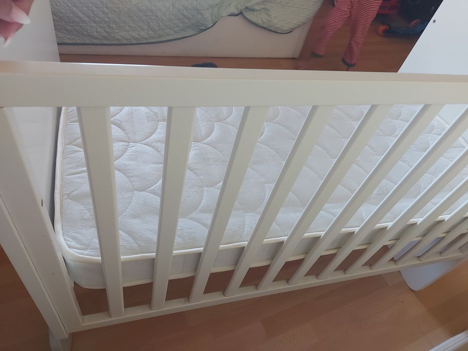 Berço / Cama de grades