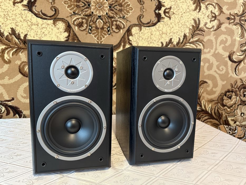 Magnat Monitor Supreme 200