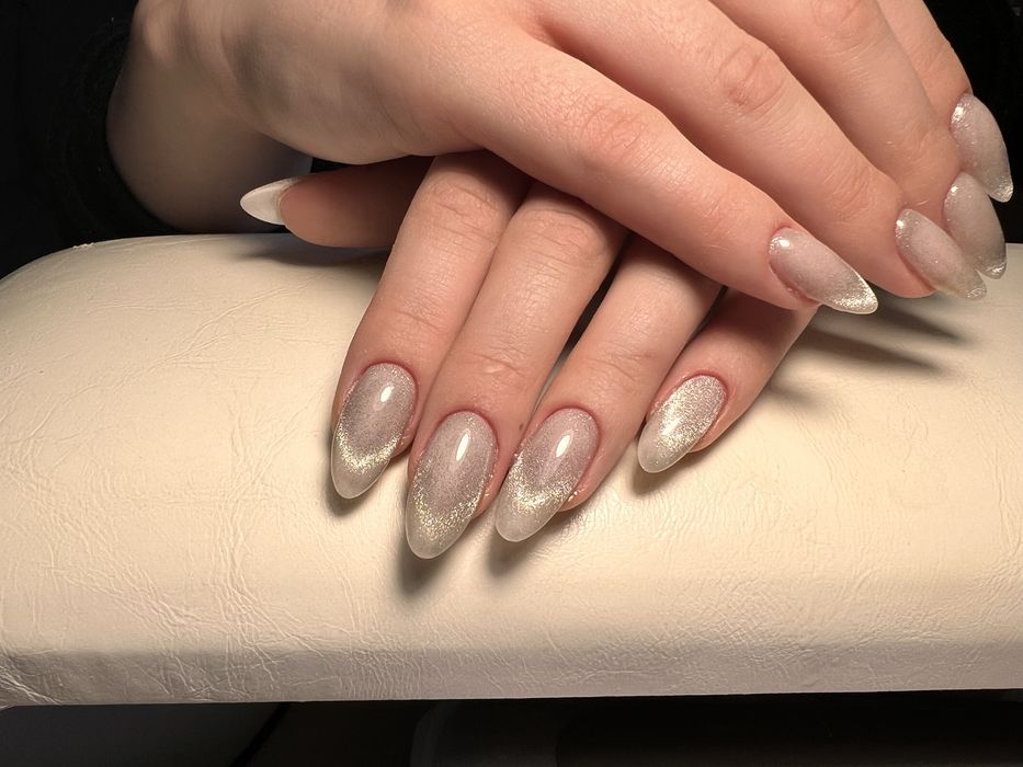 robienie paznokci/pedicure