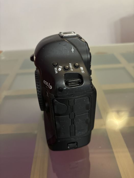Canon EOS 1Dx com acessórios