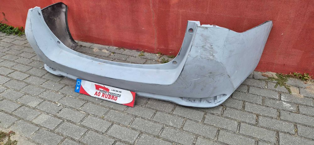 Parachoque toyota auris sw