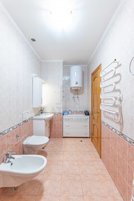 Без% Продаж 3-х кімнатної квартири, 135 м2, вул. Назарівська, 9