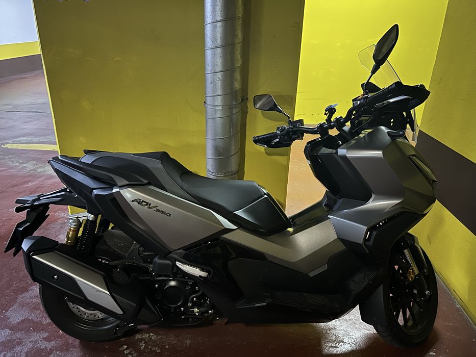 Scooter Honda ADV 350