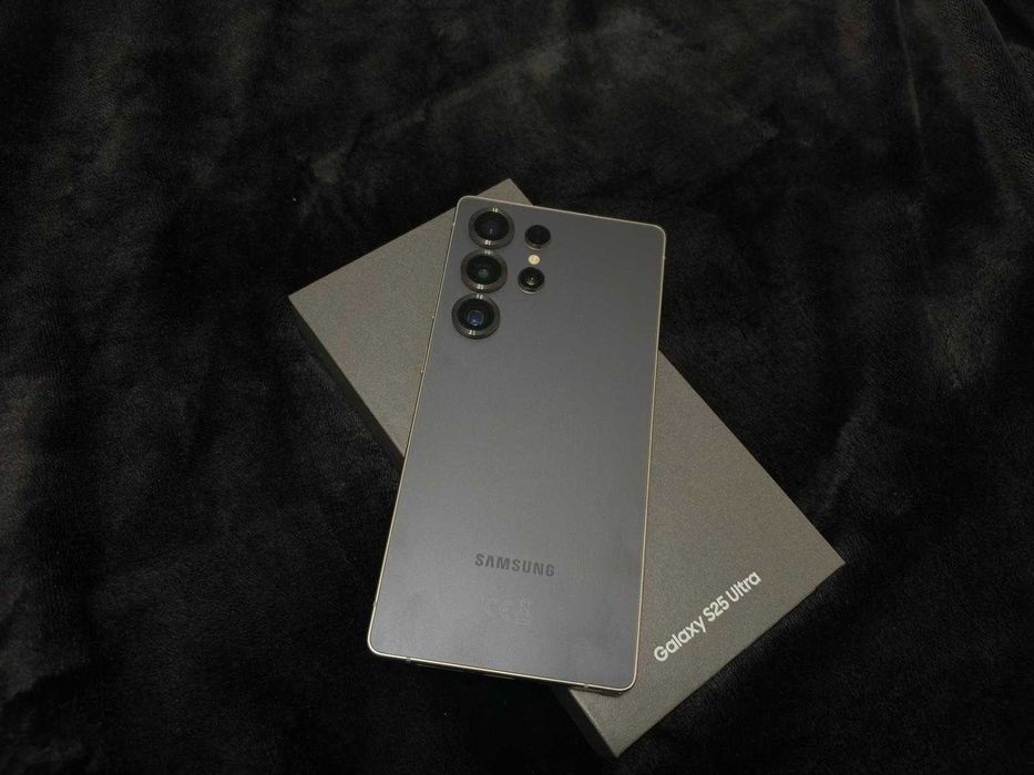 Samsung Galaxy S25 ULTRA