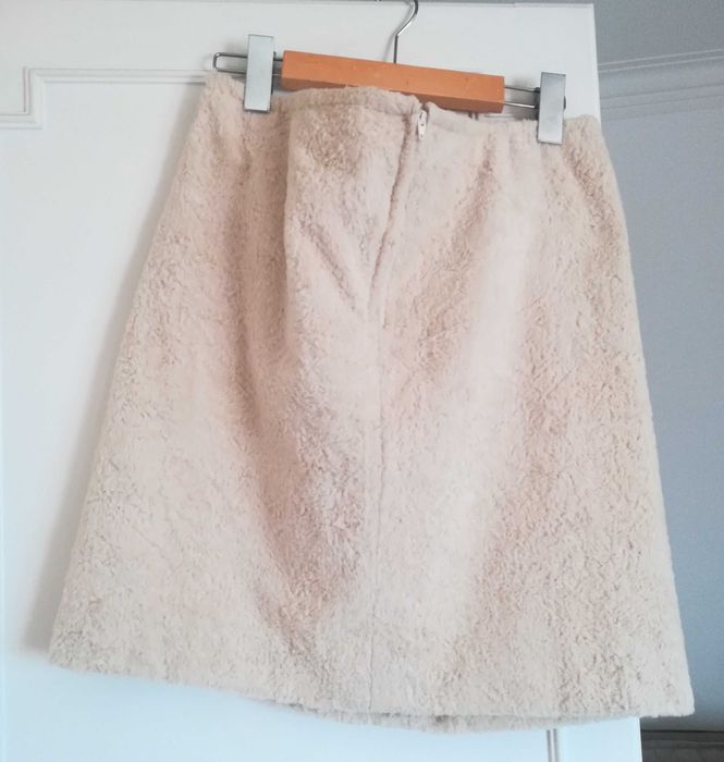 Saia estampada e saia lisa