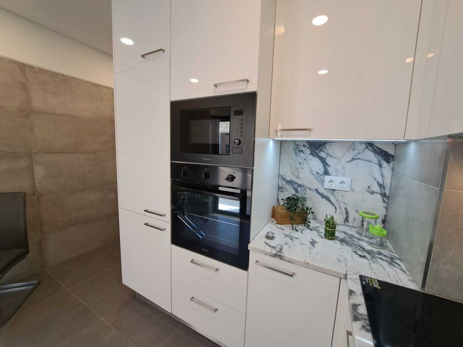 Excelente apartamento T3 semi-novo para arrendamemto