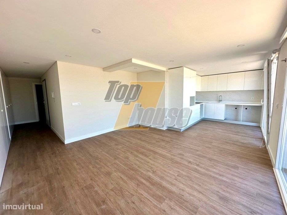 Apartamento T2 Novo Para Arrendar | Costa Da Caparica