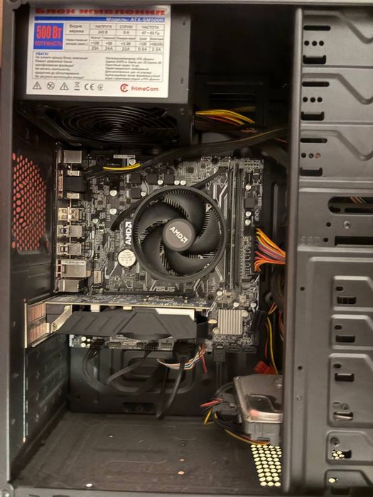 ПК AMD Ryzen 5 та монітори