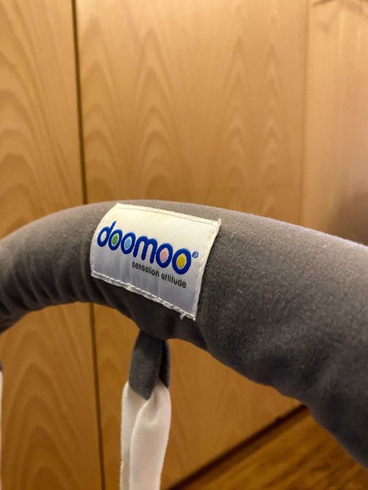 Assento Doomoo com com baloiço e Arco com Bonecos/Mobil