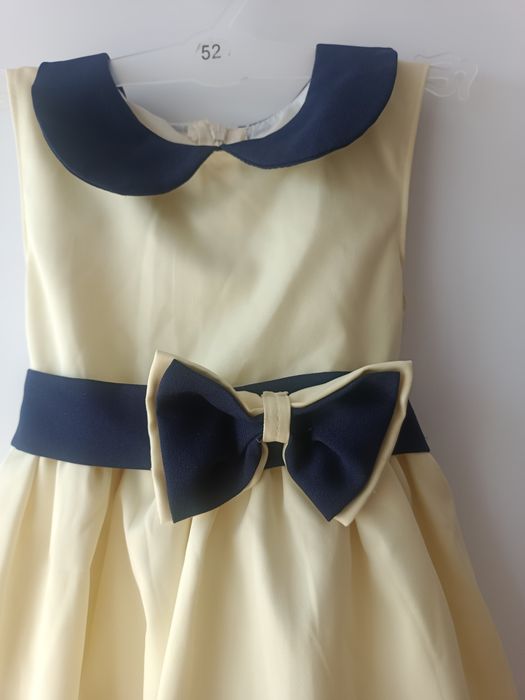 Sukienka , r. 98