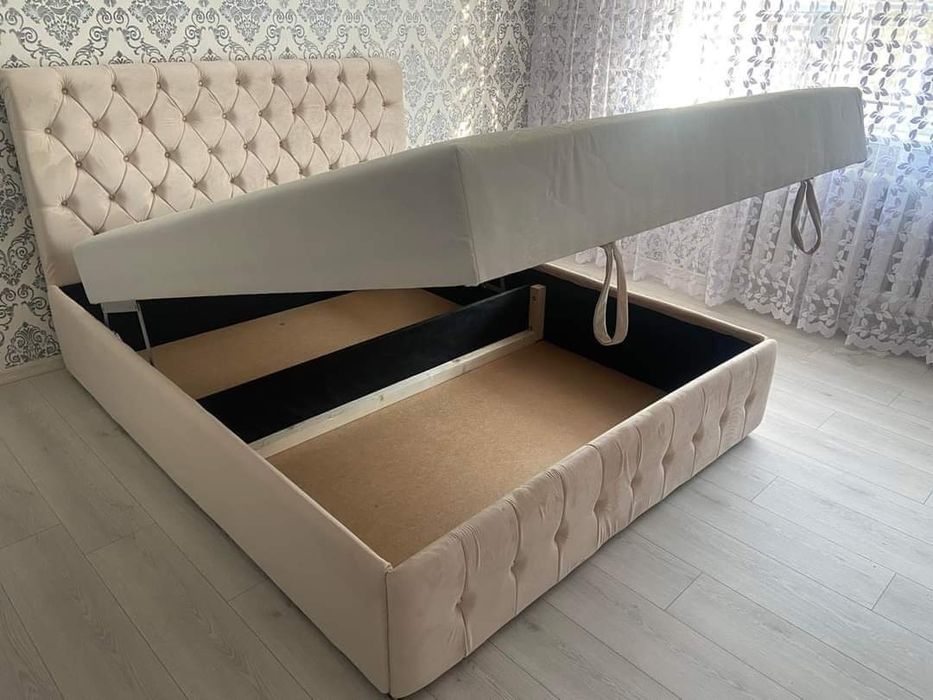 Ліжка дерев'яні,Шафи,Столи,Кухні і всі види меблів