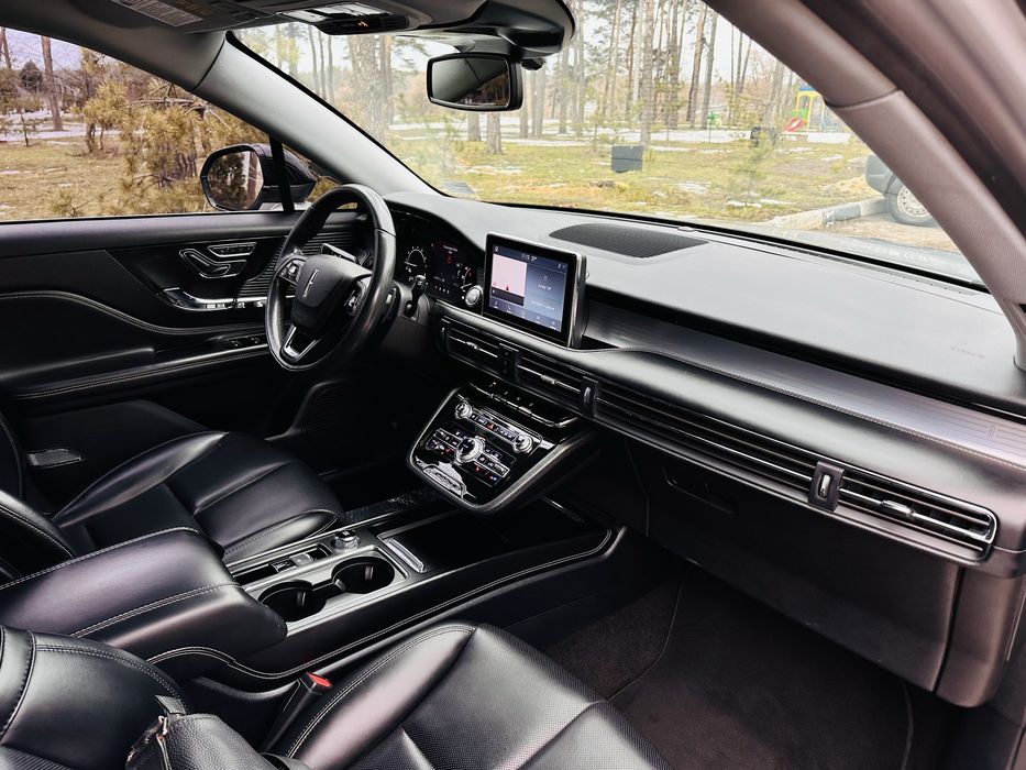 Свіжак Lincoln Corsair малий пробіг!!!