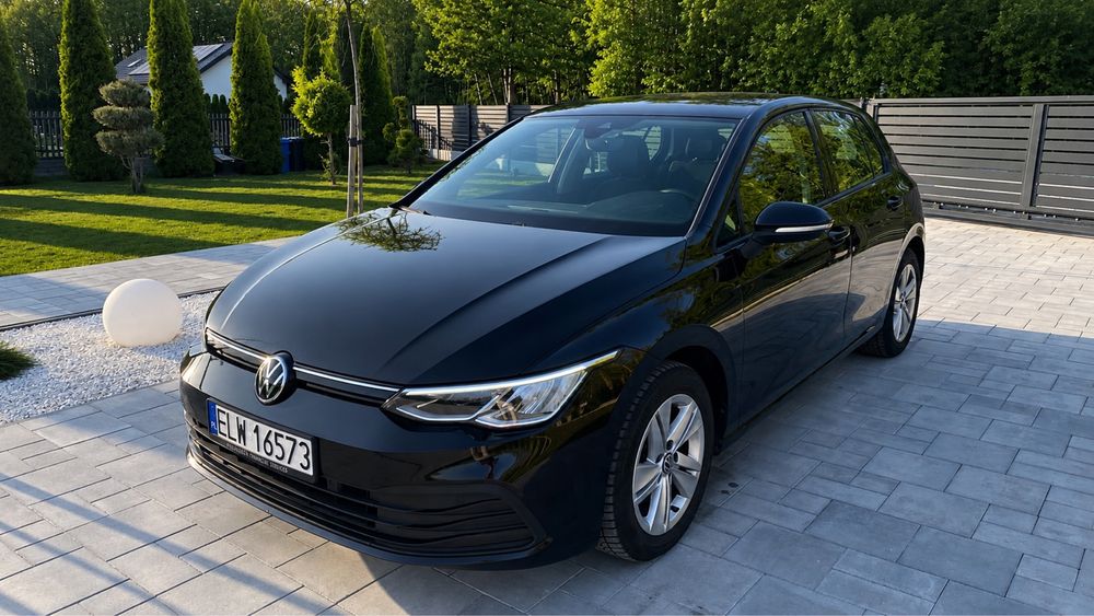 Volkswagen Golf 8 1.0 TSI 110 Salon Polska