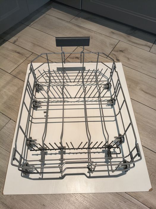 Oryginalny kosz szufladowy dolny Beko typu wąskiego