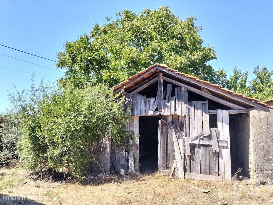 Casa de Campo em Brogueira, Parceiros de Igreja e Alcorochel