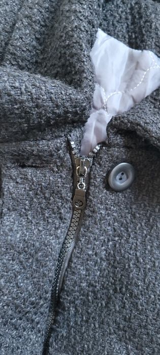 Krótki płaszczyk ciążowy M