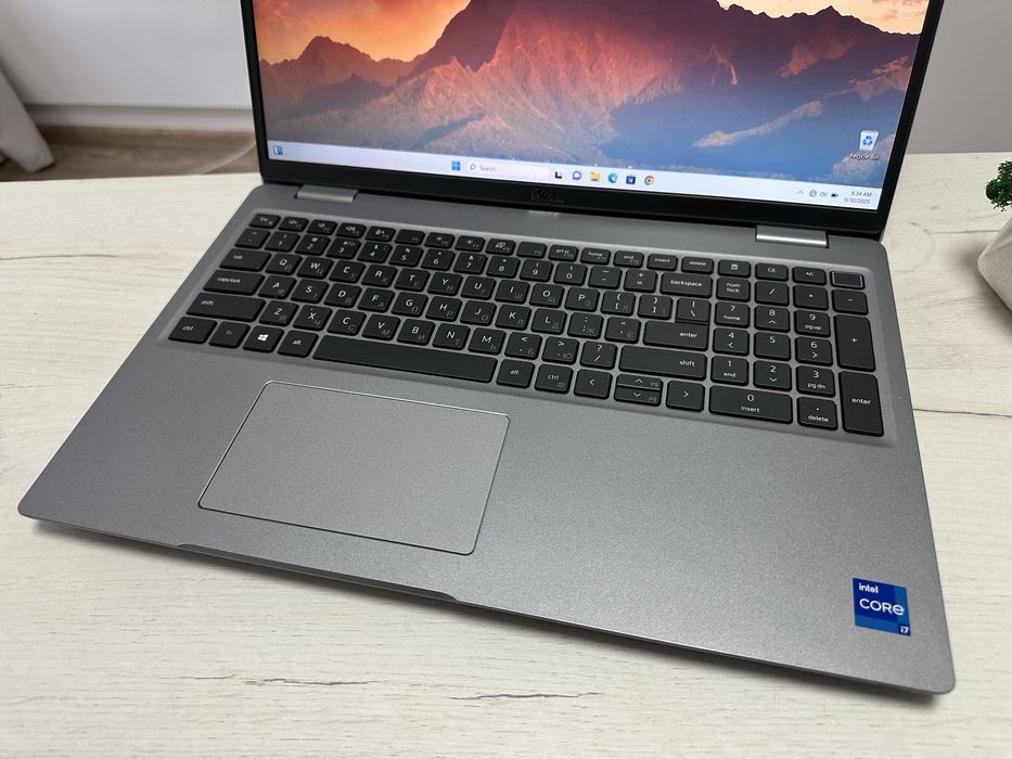 Dell latitude 5520 FHD IPS Touch|i5-1145G7|16GbDDR4|SSD512|IrisXE