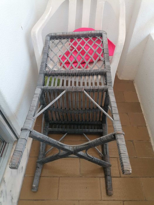 Cadeira em vime bom estado
