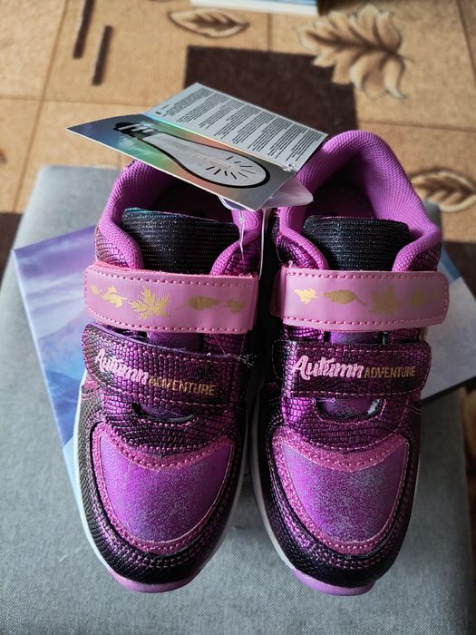 Przepiękne buty kraina lodu elsa Anna 29 nowe adidasy sportowe rzep