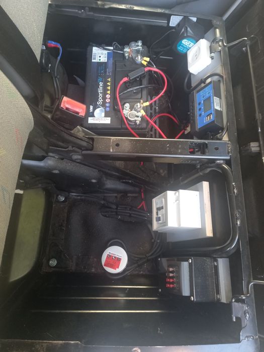 VW Trasporter T5 1.9 TDI Camperizada